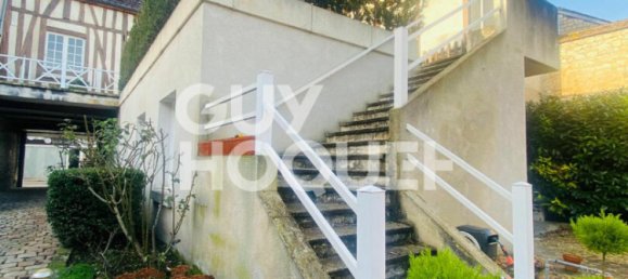 7 bedrooms Building in Compiegne, France No. 45672 4