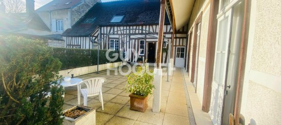 7 bedrooms Building in Compiegne, France No. 45672 3