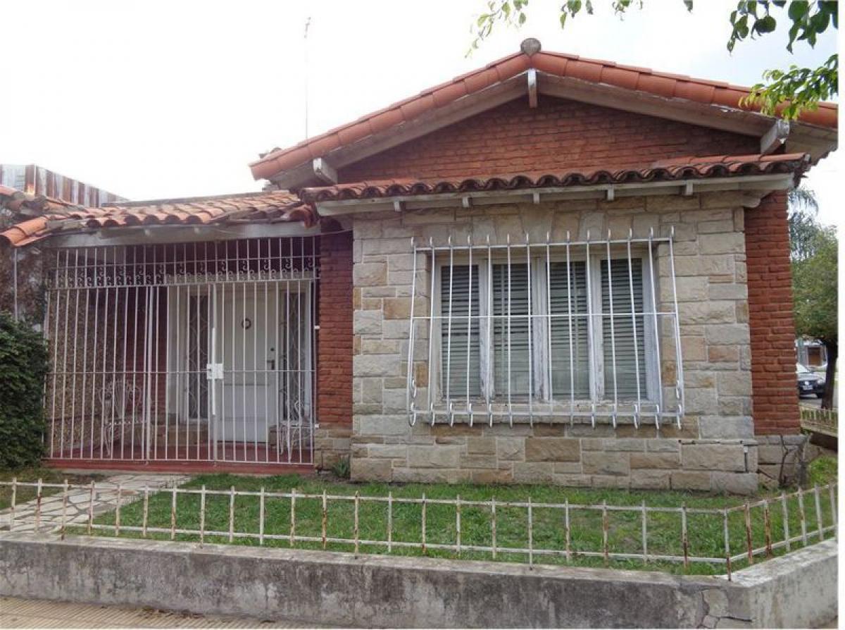 3 bedrooms House in Bermudez, Argentina No. 58388