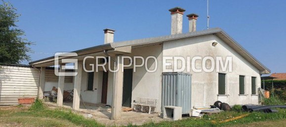 4 rooms Apartment in Chioggia, Italy No. 56493 2