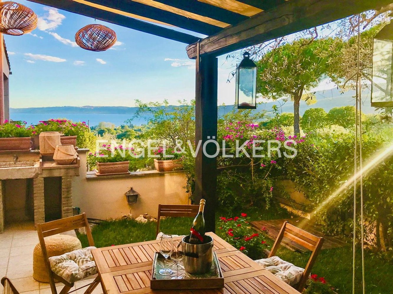 Apartamento de 3 habitaciónes en Trevignano Romano, Italy No. 299333