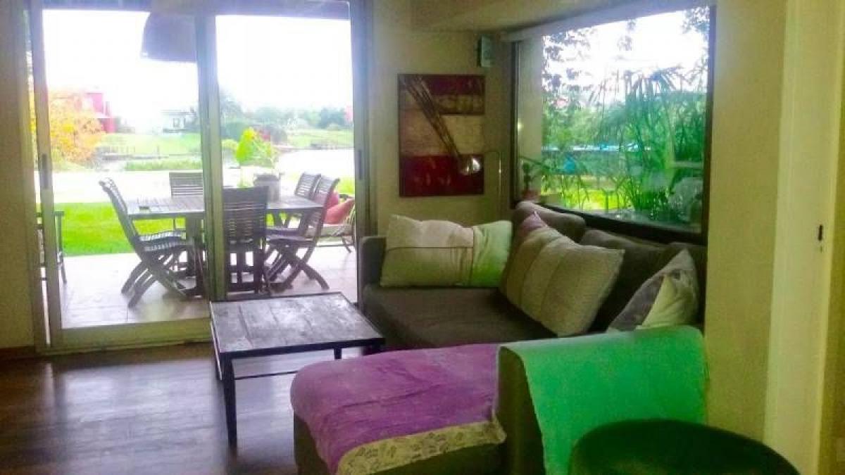 3 bedrooms House in Tigre, Argentina No. 61350