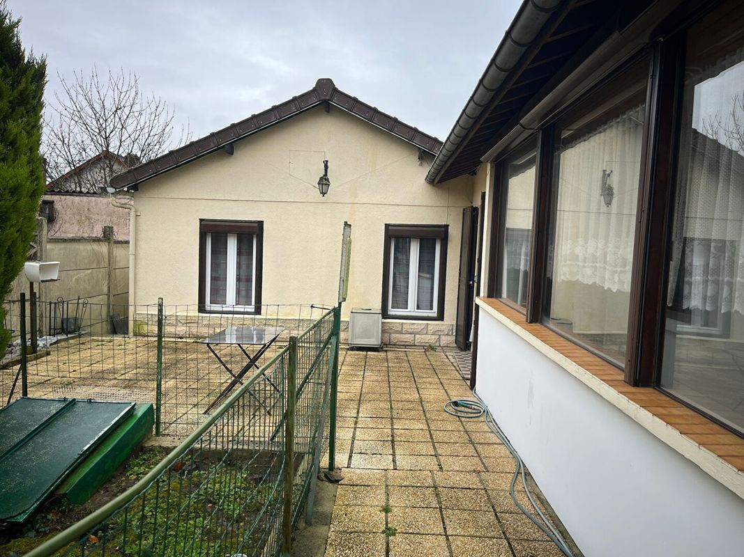 2 غرف نوم منزل في Fosses, France رقم 142231