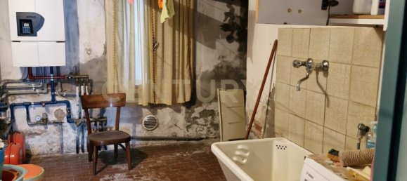 2 bedrooms House in Sanguinetto, Italy No. 279122 16