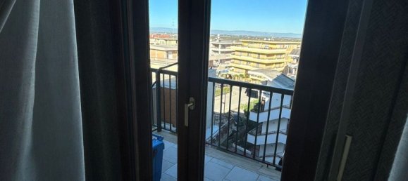 Квартира с 4 комнатами в Чериньола, Италия № 22131 9