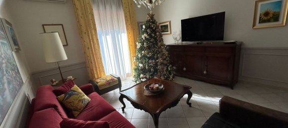 Квартира с 4 комнатами в Чериньола, Италия № 22131 3