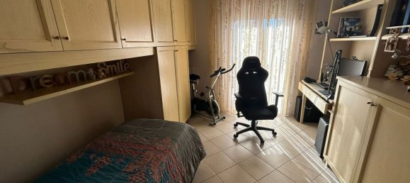 Квартира с 4 комнатами в Чериньола, Италия № 22131 19