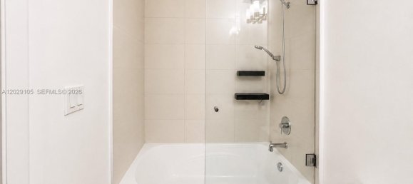 2 Schlafzimmer Gewerbliche Immobilien in Miami, USA, Nr. 615215 14