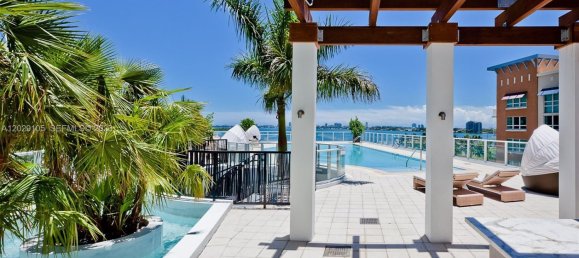 2 Schlafzimmer Gewerbliche Immobilien in Miami, USA, Nr. 615215 3