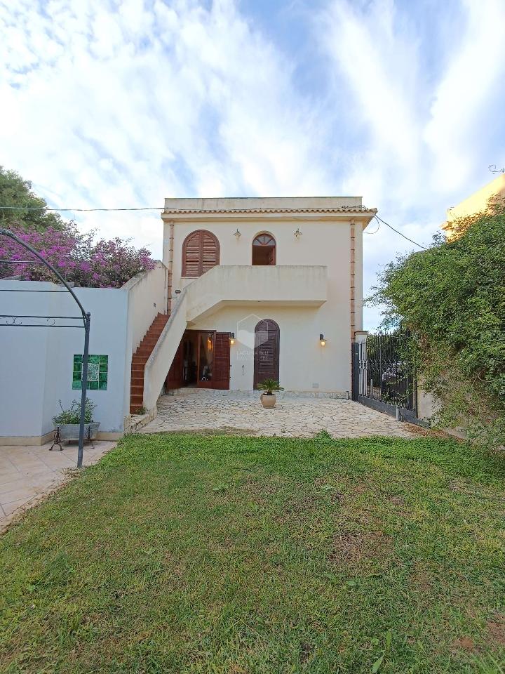 3غرفة فيلا في Marsala, Italy رقم 165346