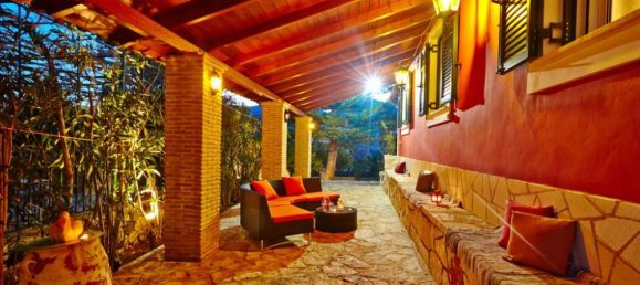 Коммерческая недвижимость с 2 спальнями в Закинтос, Греция № 500 9