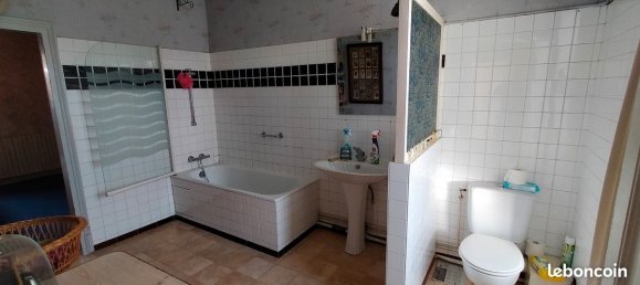 Дом с 3 спальнями в Реи, Франция № 46377 7