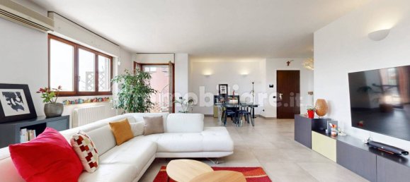 3 Schlafzimmer Wohnung in Pessano con Bornago, Italy, Nr. 316371 12