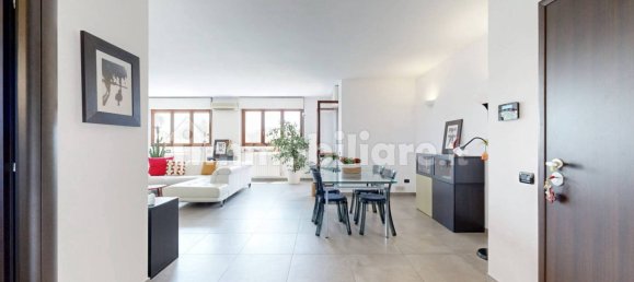 3 Schlafzimmer Wohnung in Pessano con Bornago, Italy, Nr. 316371 4