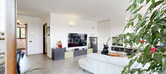 3 Schlafzimmer Wohnung in Pessano con Bornago, Italy, Nr. 316371 7