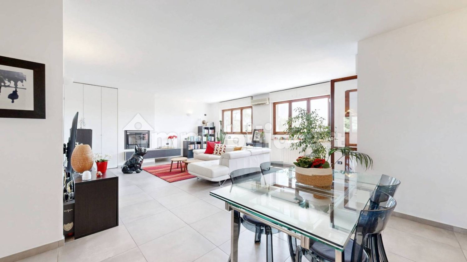 3 Schlafzimmer Wohnung in Pessano con Bornago, Italy, Nr. 316371