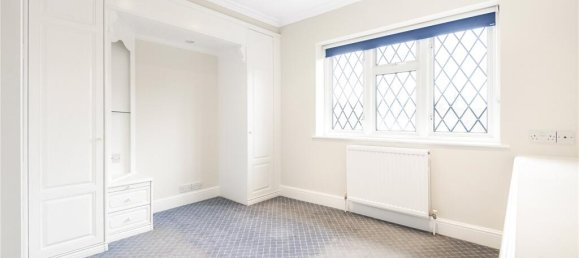 6 bedrooms House in Barnet, United Kingdom No. 6453 21