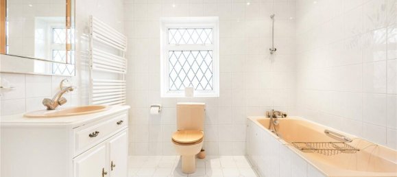 6 bedrooms House in Barnet, United Kingdom No. 6453 23