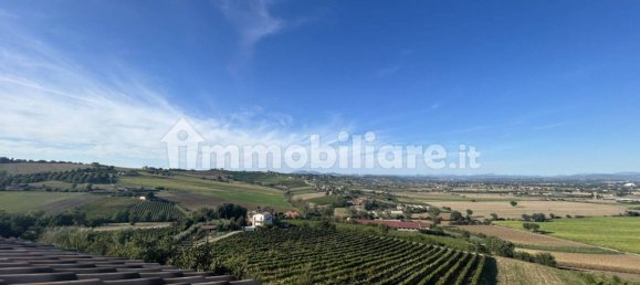 Пентхаус с 2 спальнями в Маршано, Италия № 357068 8