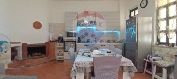 Casa de 2 dormitorios en Motta Sant'Anastasia, Italy No. 308737 3