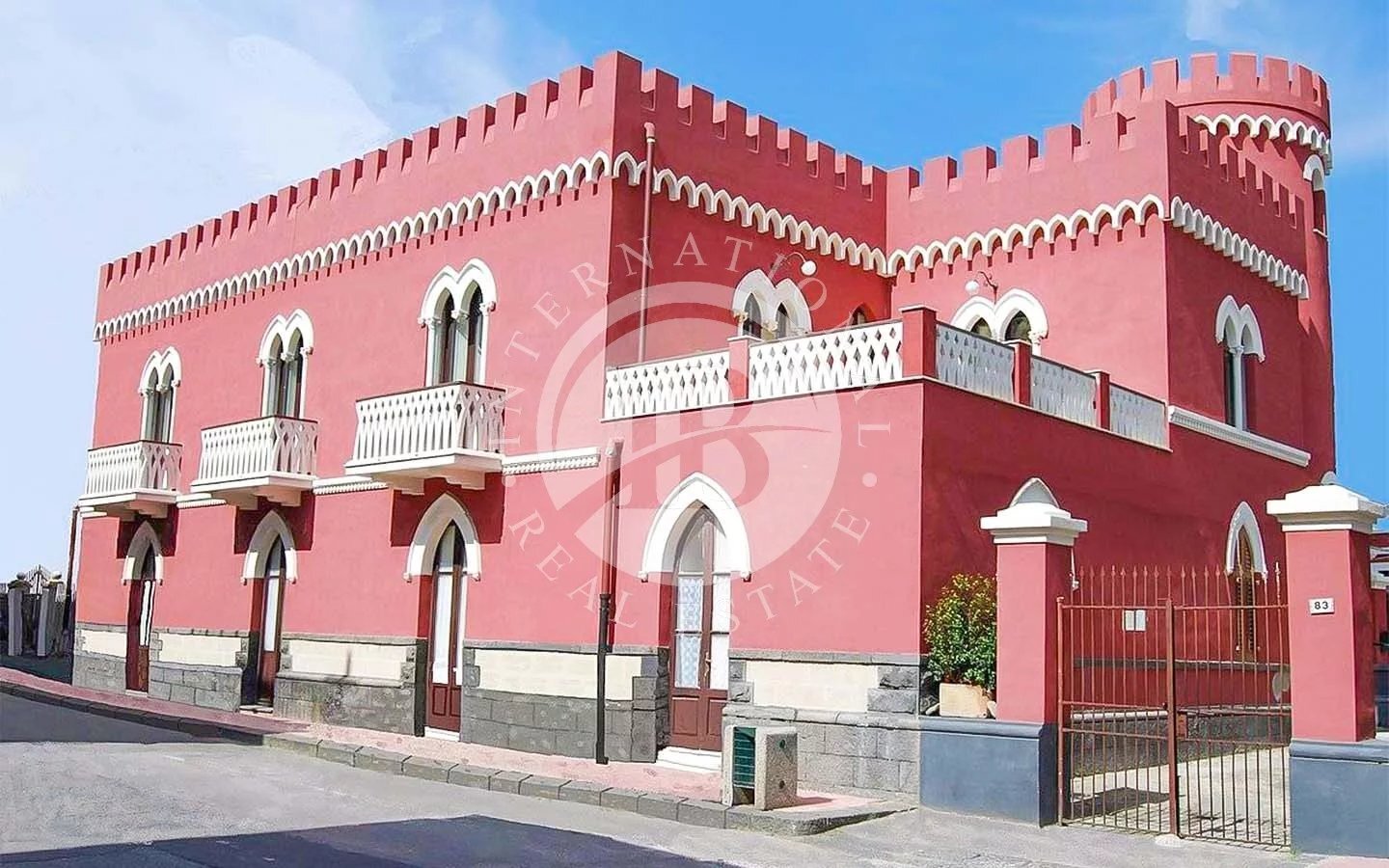Castelos T7 em Letojanni, Italy N.º 75830