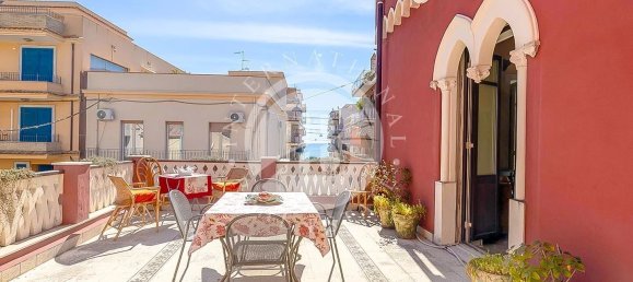 Castelos T7 em Letojanni, Italy N.º 75830 7