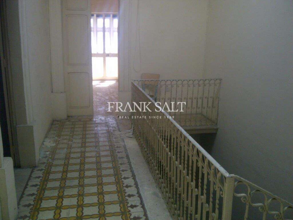 Bureau à Gzira, Malta 226m² No. 12930