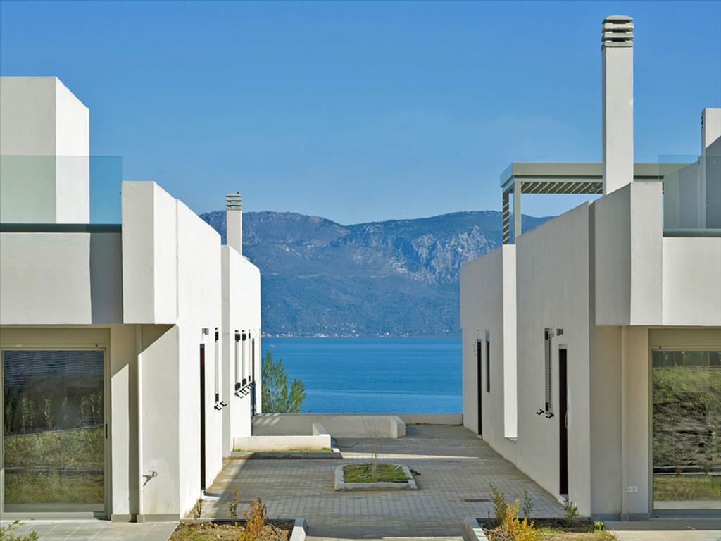 Недвижимость с 2 спальнями в Айос-Констандинос, Греция № 6933