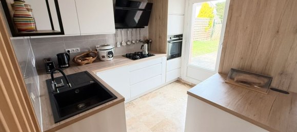 4 bedrooms House in Lesigny, France No. 151426 3