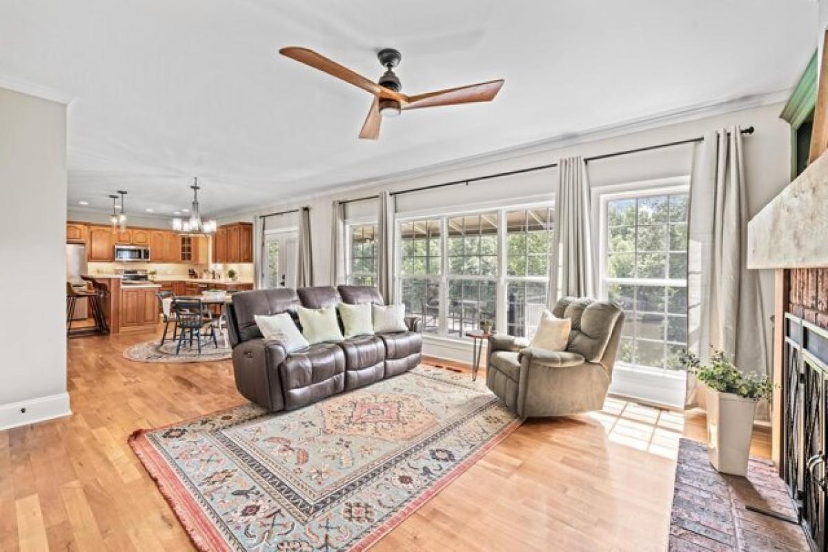 6 bedrooms House in Madison, USA No. 207218