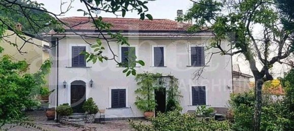 14 rooms Villa in Roccamonfina, Italy No. 300122 2