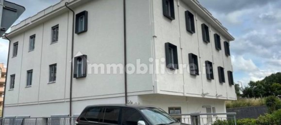 5 rooms Building in Rome, Italy No. 285965 3