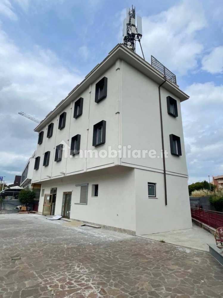 5 rooms Building in Rome, Italy No. 285965