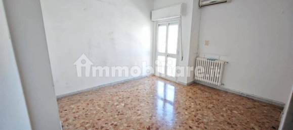 Квартира с 2 спальнями в Бари, Италия № 371107 10