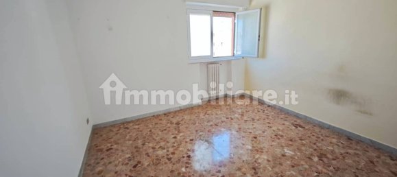 Квартира с 2 спальнями в Бари, Италия № 371107 5