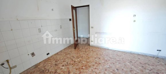 Квартира с 2 спальнями в Бари, Италия № 371107 18