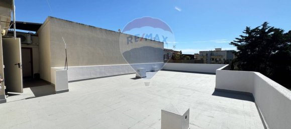 2 Schlafzimmer Wohnung in Cagliari, Italy, Nr. 8460 55