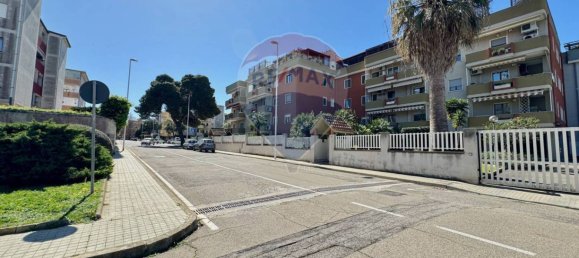 2 Schlafzimmer Wohnung in Cagliari, Italy, Nr. 8460 2