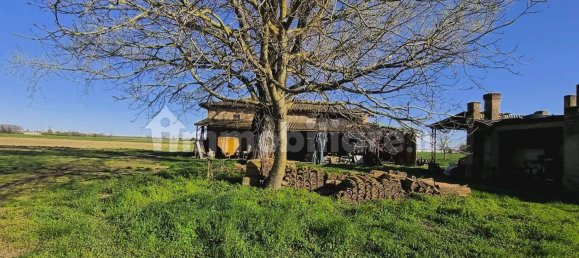 7 bedrooms House in Bentivoglio, Italy No. 211786 9