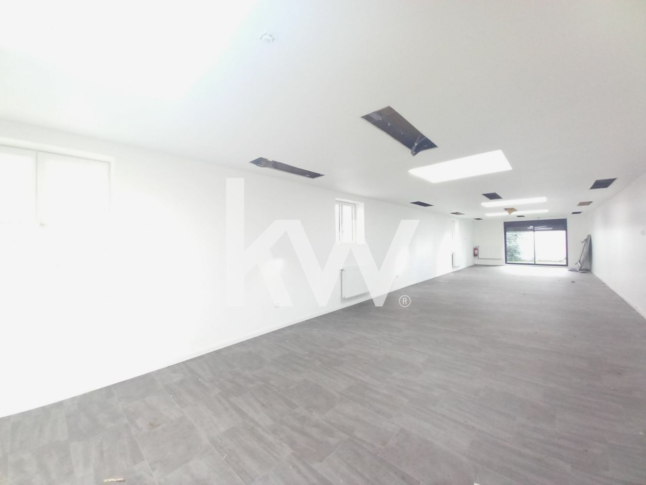 Gebäude in Loos, France 210m², Nr. 246803