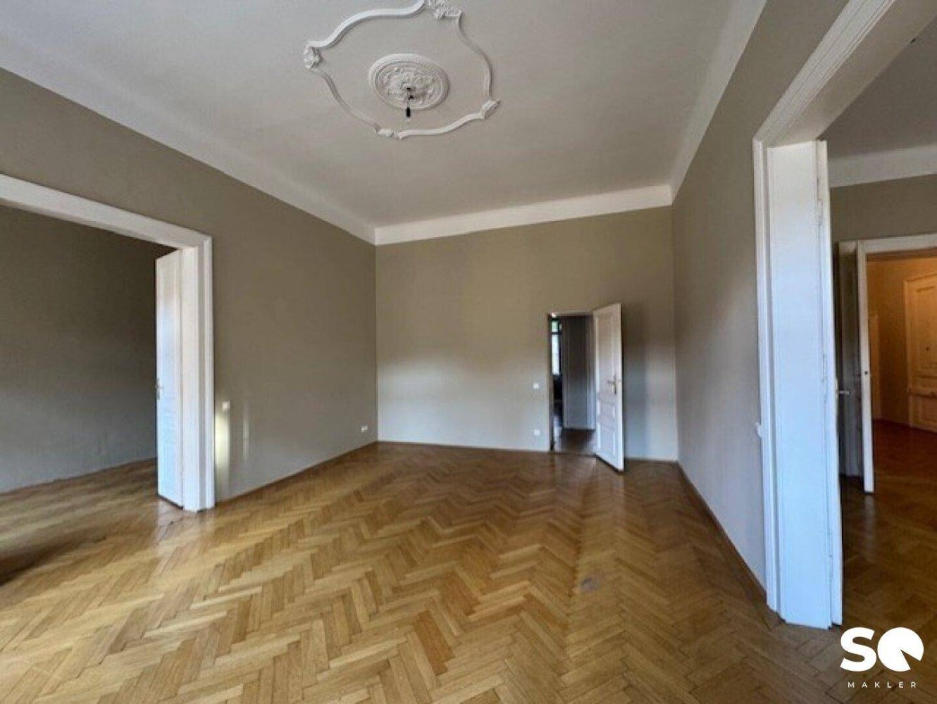 5 rooms Apartment in Josefstadt, Austria No. 216895