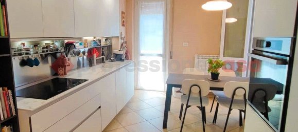 2 chambres Appartement à Locate di Triulzi, Italy No. 376604 10