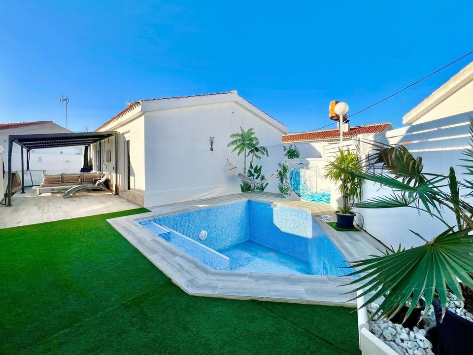 2 chambres Maison à Torrevieja, Spain No. 282253