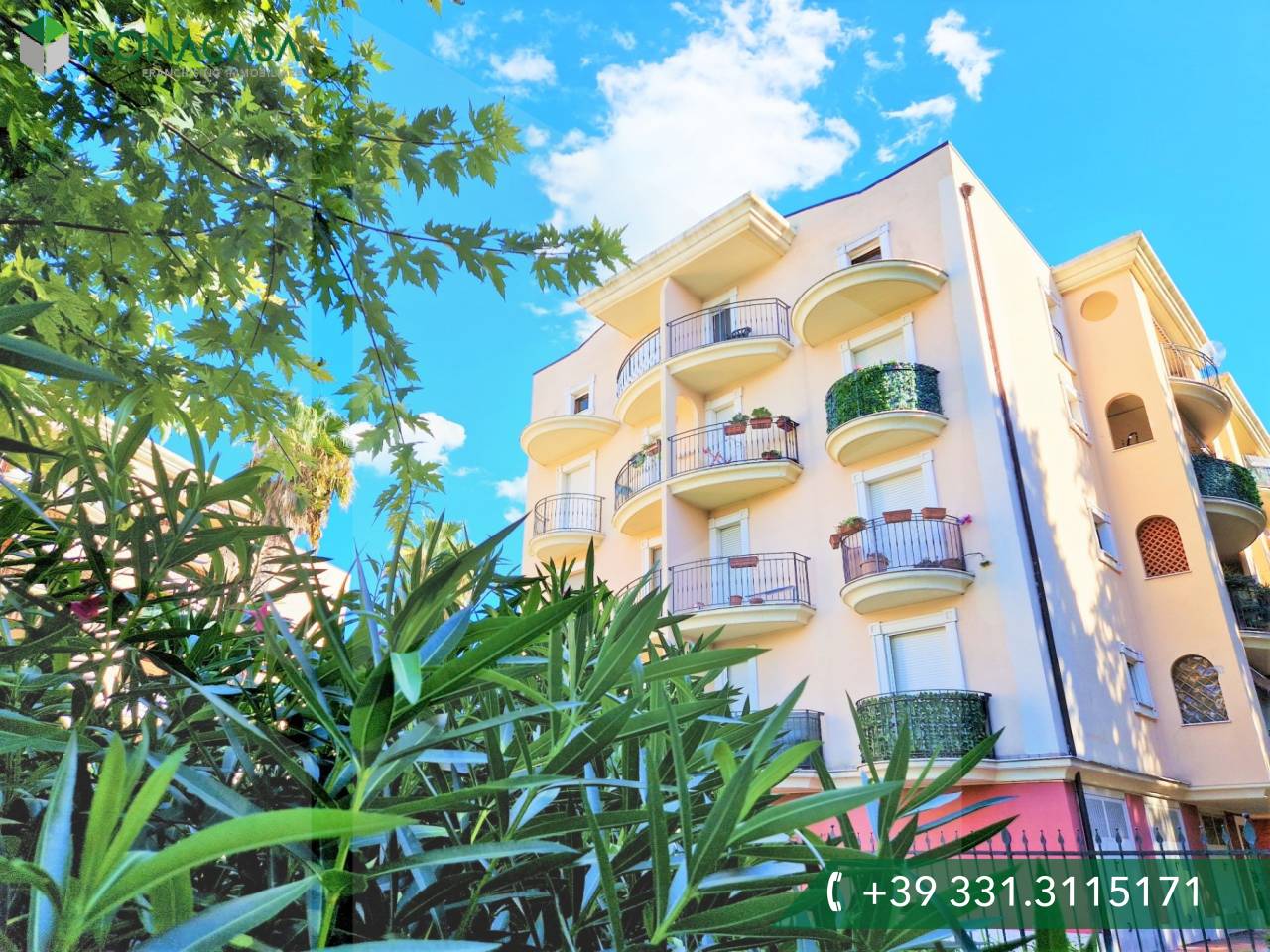 Ático de 4 habitaciónes en Montesilvano, Italy No. 28413