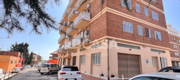 Apartamento de 3 habitaciónes en Velletri, Italy No. 12702 2