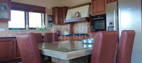 Villa de 4 dormitorios en Pera Pedi, Cyprus No. 20978 11