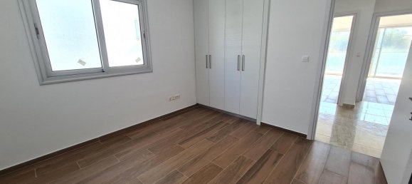 4 bedrooms House in Paphos, Cyprus No. 9656 10