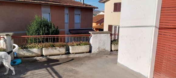4 rooms House in Cerreto d'Esi, Italy No. 71818 10