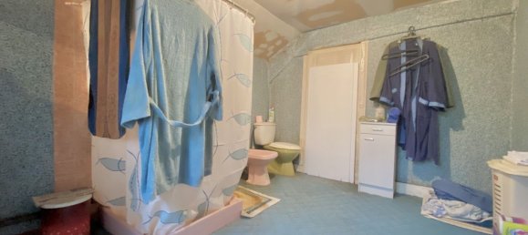 4 bedrooms House in Vierzon, France No. 90649 9