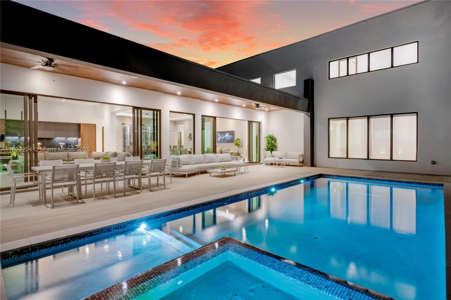 9 dormitorios villa en alquiler en Miami, Miami-Dade, Florida, USA № 615894